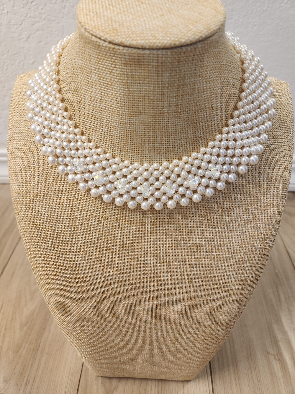 Vintage Faux Pearl Collar Necklace With Iridescent Beads